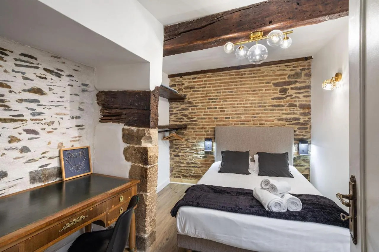 Appartement LE SAINT LOUIS - Apt 3 chambres au cœur de Rennes France
