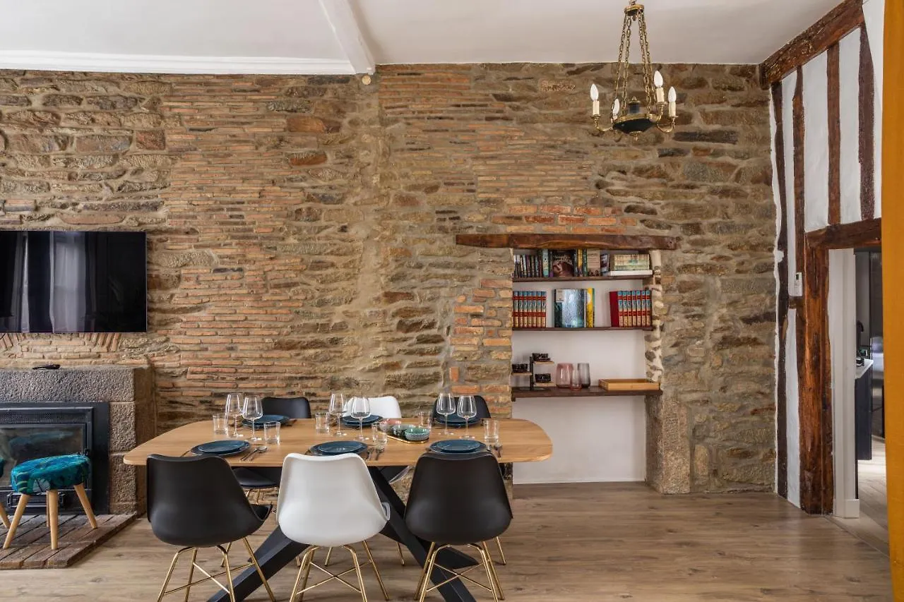 Appartement LE SAINT LOUIS - Apt 3 chambres au cœur de Rennes France